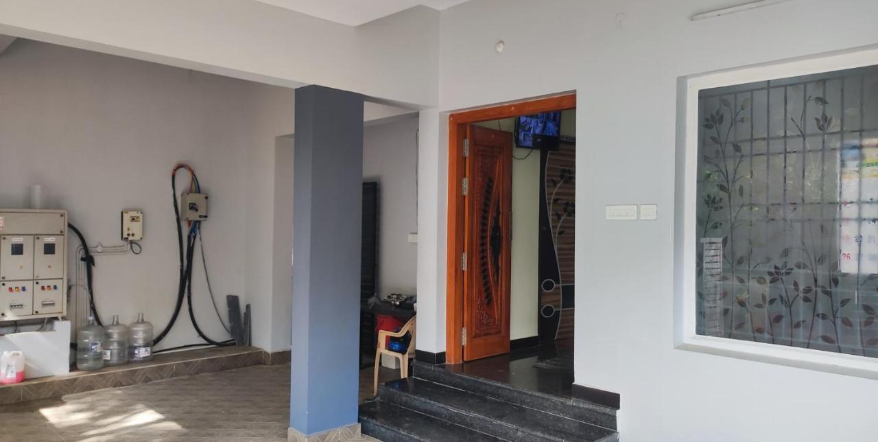 Pph Living Lakshmi Palace Tallākulam Exterior foto